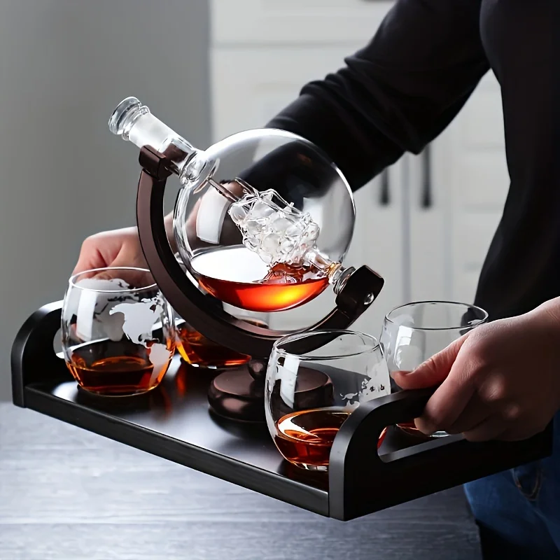 Decanter Globe Set - Globusförmiger Whisky-Dekanter aus Borosilikatglas mit Holzsockel,
